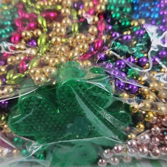 2lb Mystery Craft Broken Jewelry Loose Beads Lot - Picture 5 of 8